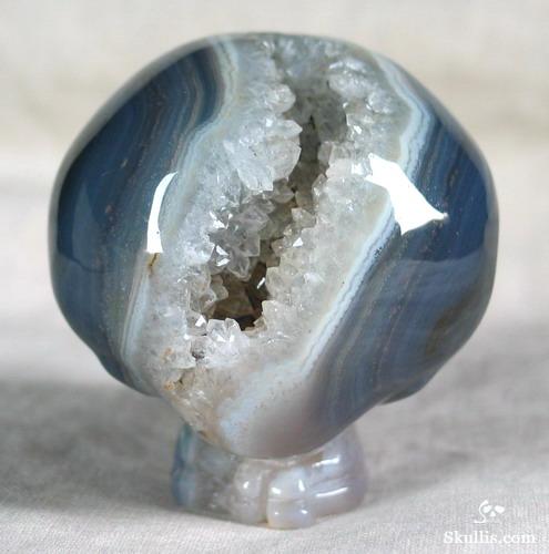 2.6" Agate Geode Carved Crystal Alien Skull 2.6" Agate Geode Carved Crystal Alien Skull