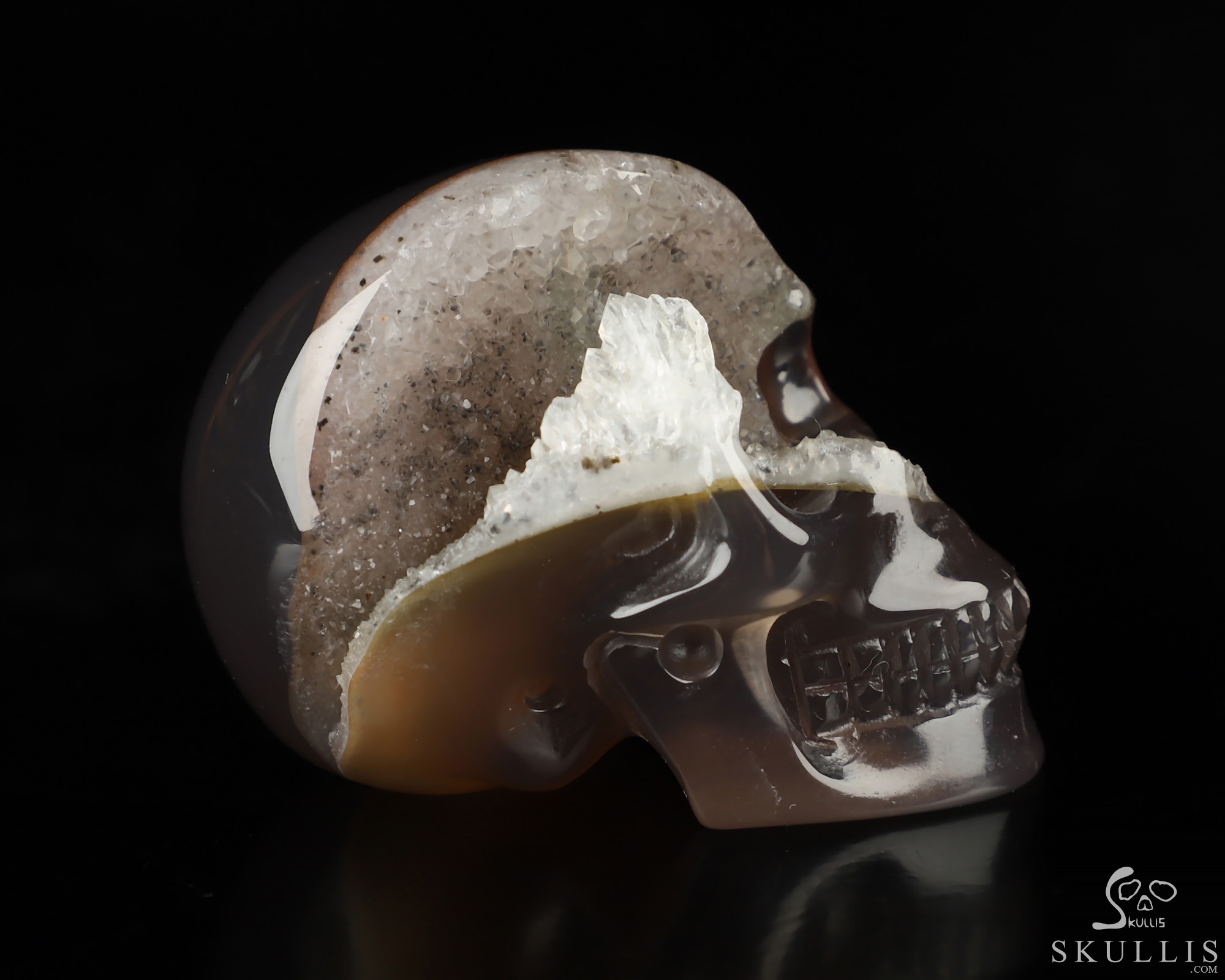 2.0" Agate Geode Hand Carved Crystal Skull, Realistic, Crystal Healing 2.0" Agate Geode Hand Carved Crystal Skull, Realistic, Crystal Healing