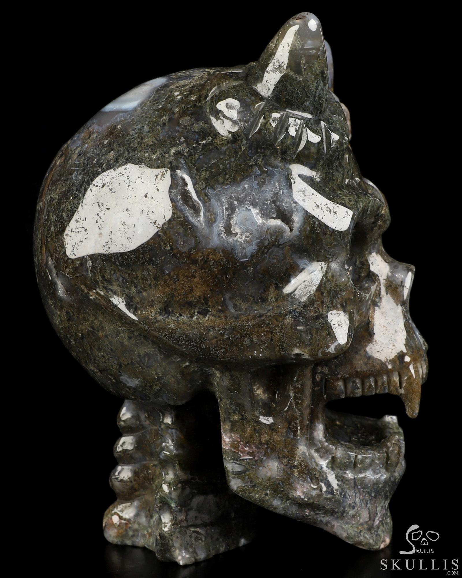 Ring-Base Horned Skull - 6.7" Green Moss Agate Hand Carved Crystal Skull Sculpture, Crystal Healing Ring-Base Horned Skull - 6.7" Green Moss Agate Hand Carved Crystal Skull Sculpture, Crystal Healing