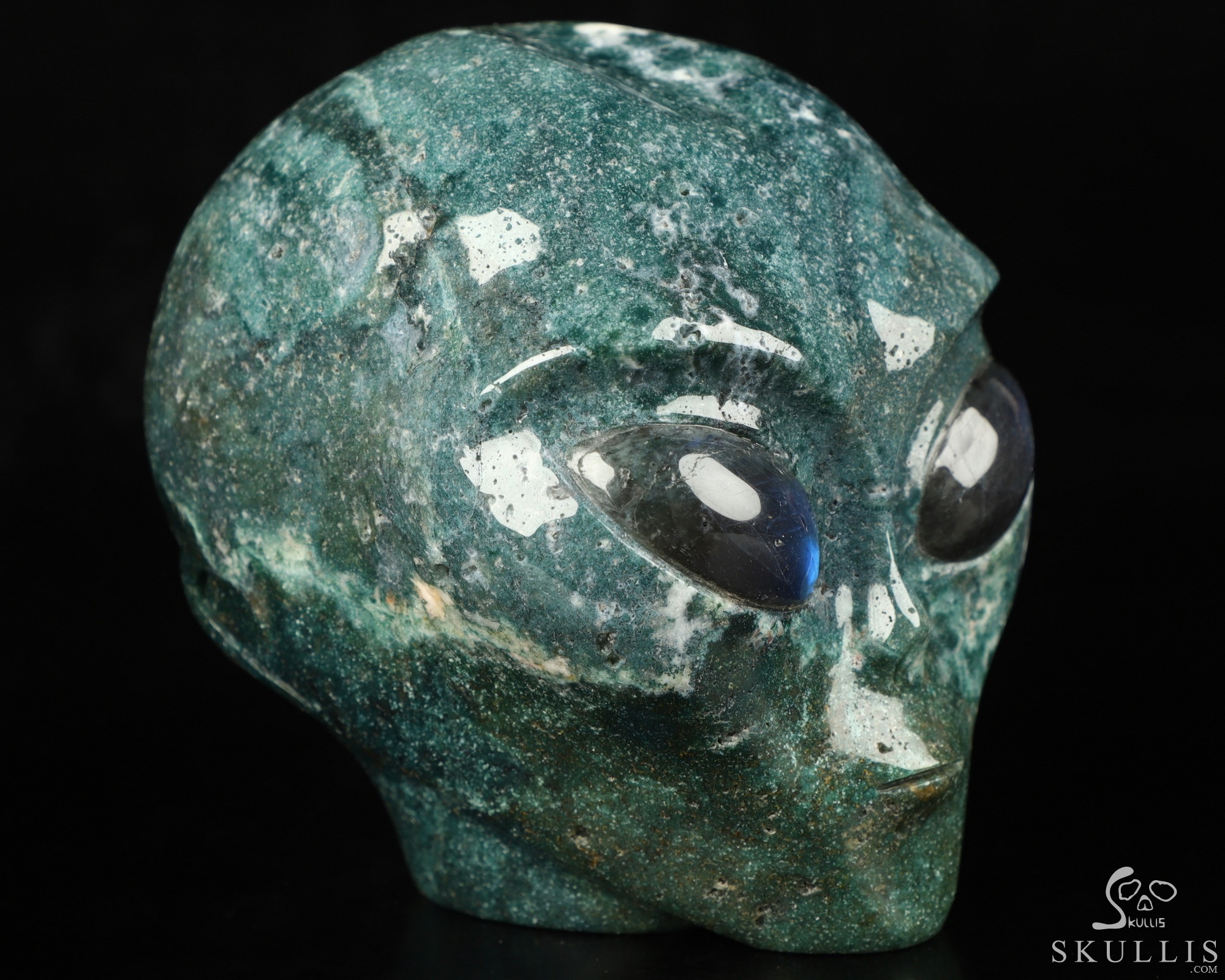 4.1" Green Moss Agate Crystal Skull Companion with Labradorite Eyes, Star Being Female Alien Reiki Healing Stone Statue 4.1" Green Moss Agate Crystal Skull Companion with Labradorite Eyes, Star Being Female Alien Reiki Healing Stone Statue