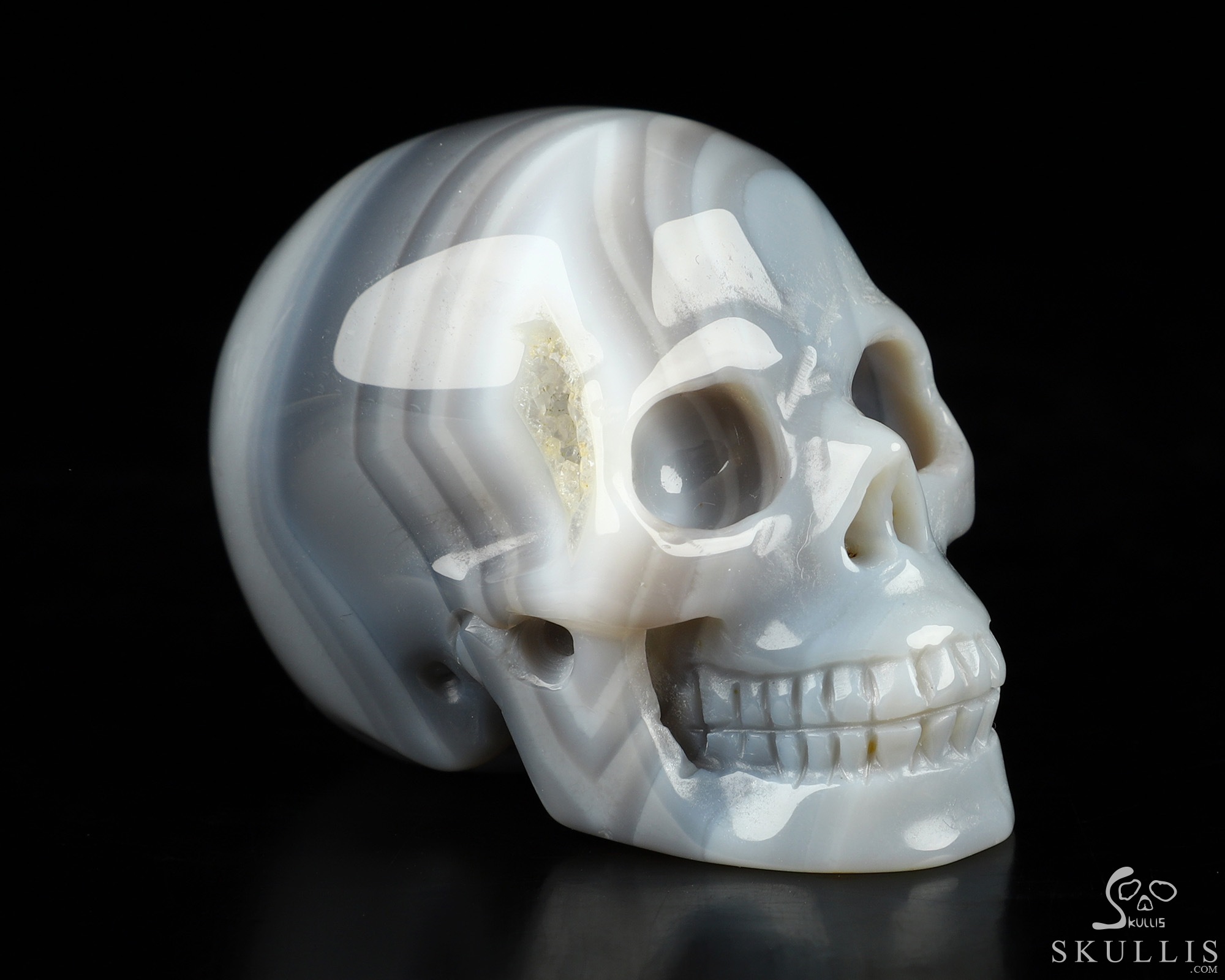 2.0" Agate Hand Carved Crystal Skull, Realistic, Crystal Healing 2.0" Agate Hand Carved Crystal Skull, Realistic, Crystal Healing