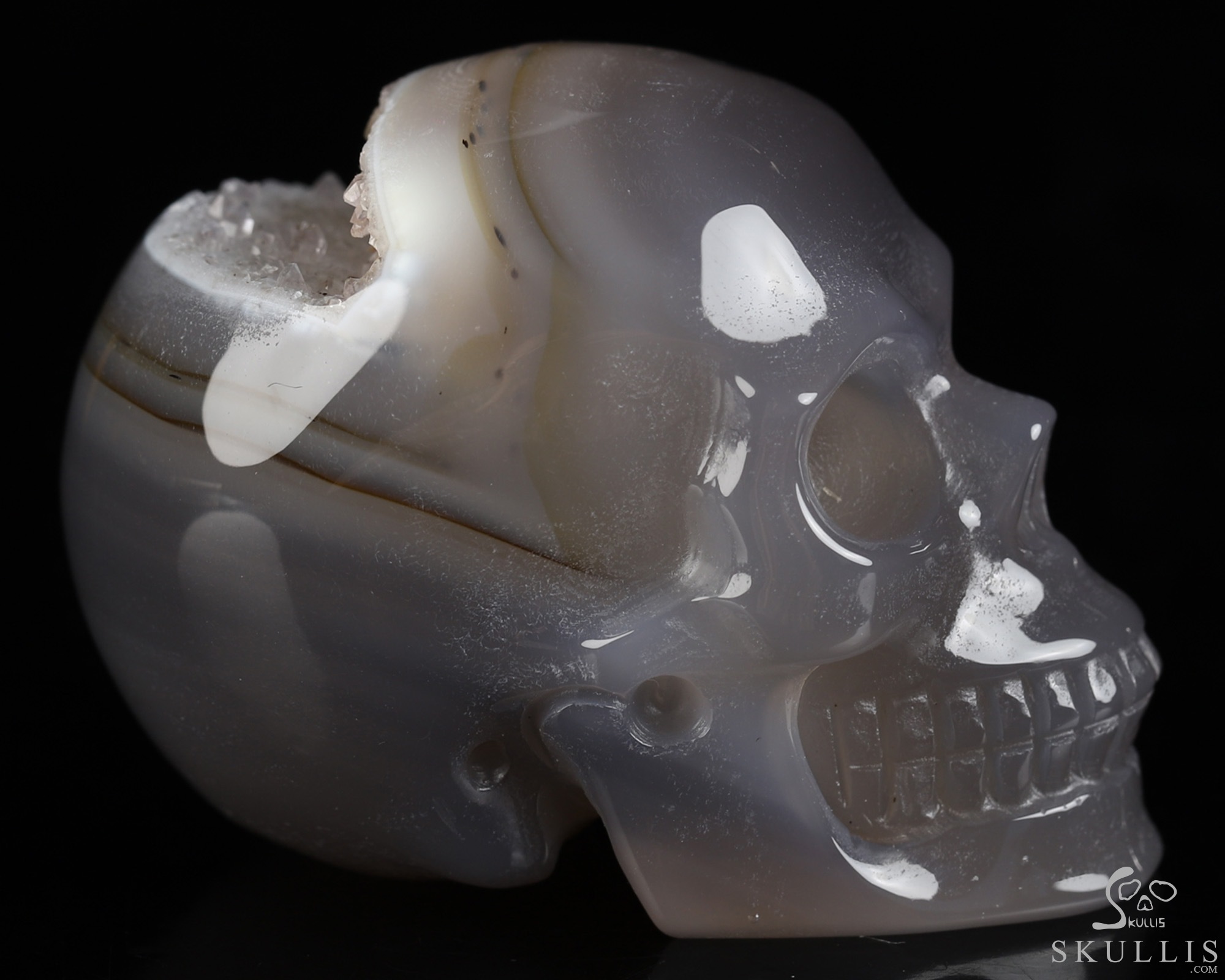 2.0" Premium Brazilian Agate Hand Carved Crystal Skull, Realistic, Crystal Healing 2.0" Premium Brazilian Agate Hand Carved Crystal Skull, Realistic, Crystal Healing