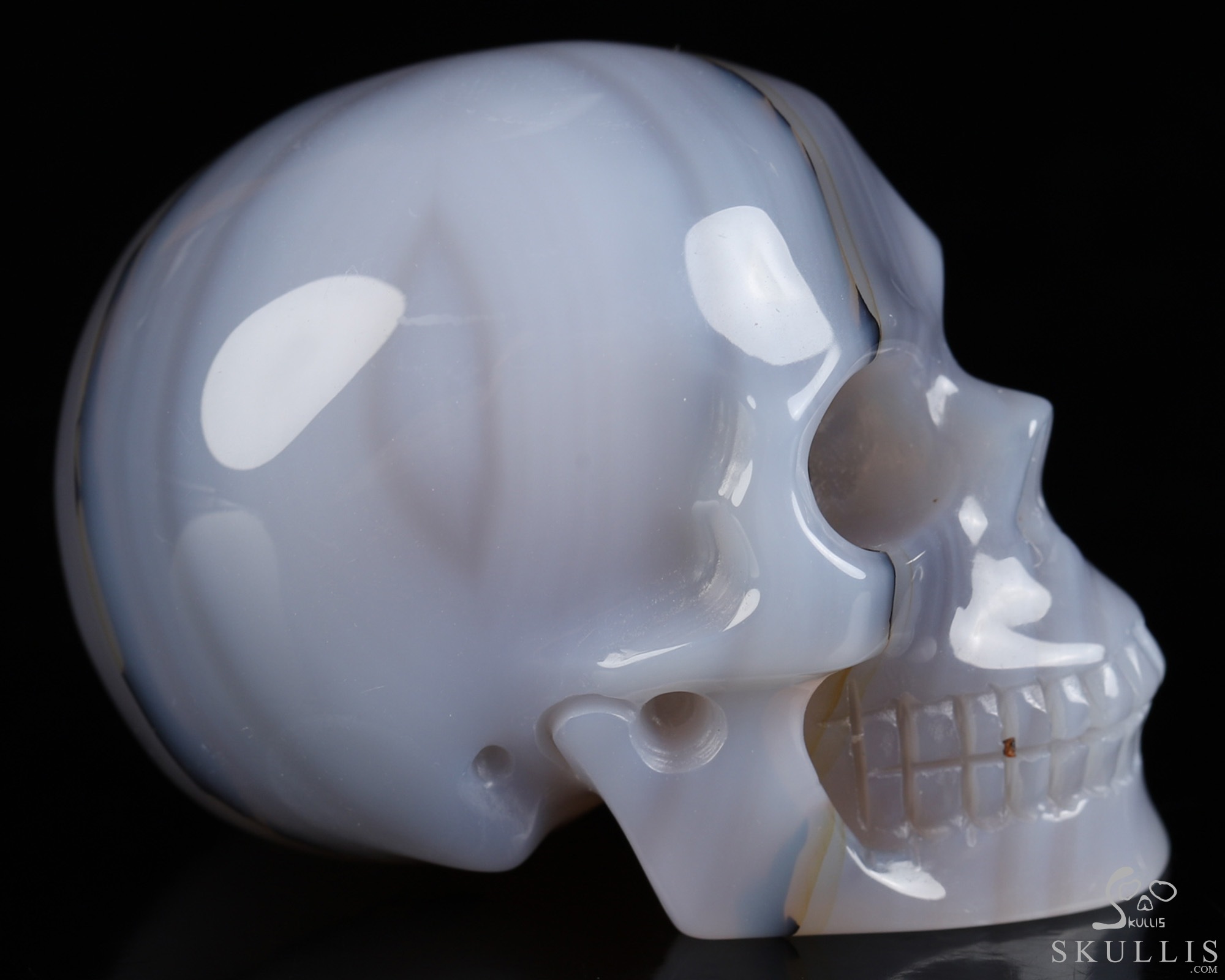 2.0" Agate Hand Carved Crystal Skull, Realistic, Crystal Healing 2.0" Agate Hand Carved Crystal Skull, Realistic, Crystal Healing