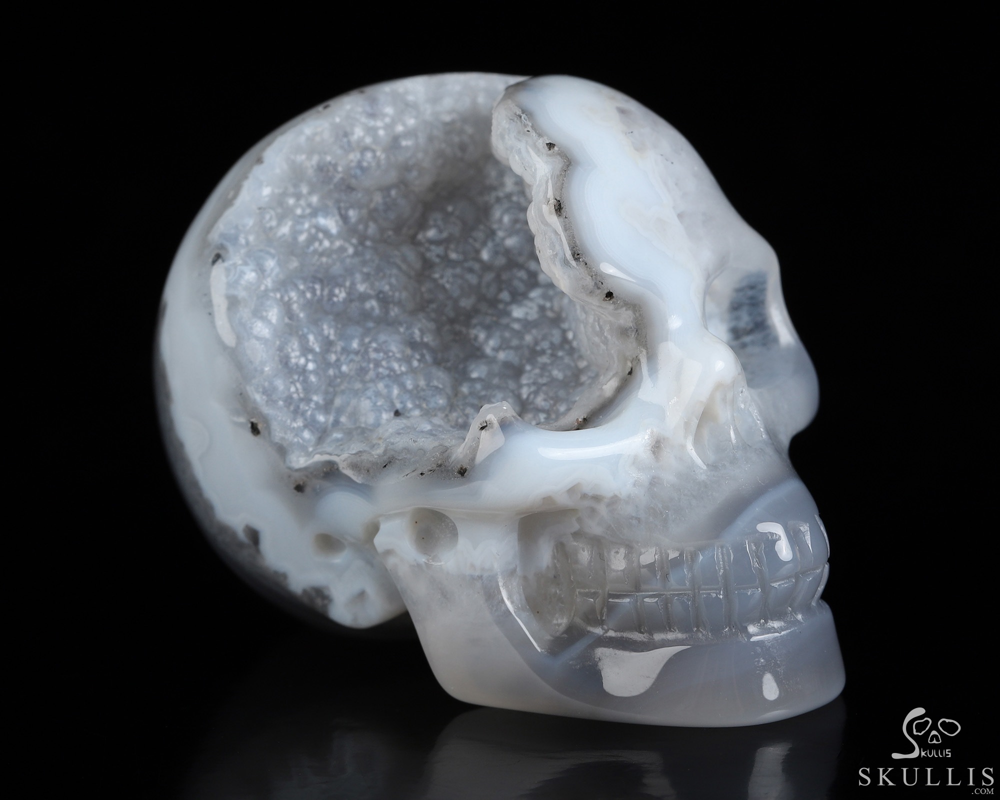 2.0" Agate Geode Hand Carved Crystal Skull, Realistic, Crystal Healing 2.0" Agate Geode Hand Carved Crystal Skull, Realistic, Crystal Healing