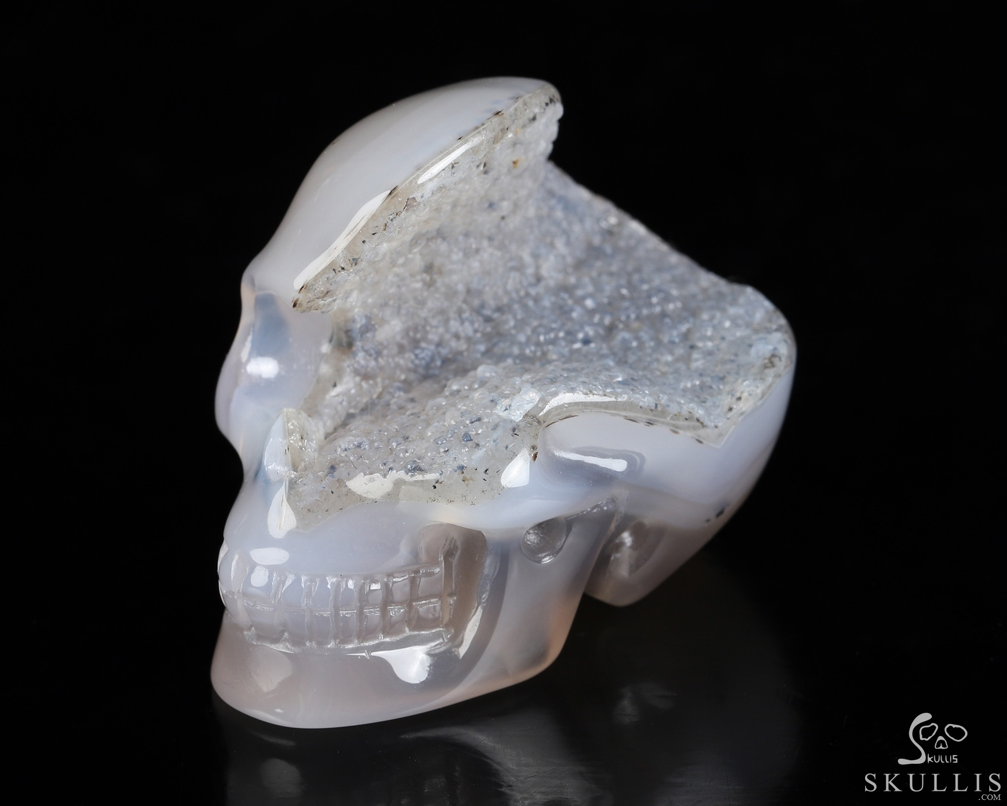2.0" Agate Geode Hand Carved Crystal Skull, Realistic, Crystal Healing 2.0" Agate Geode Hand Carved Crystal Skull, Realistic, Crystal Healing