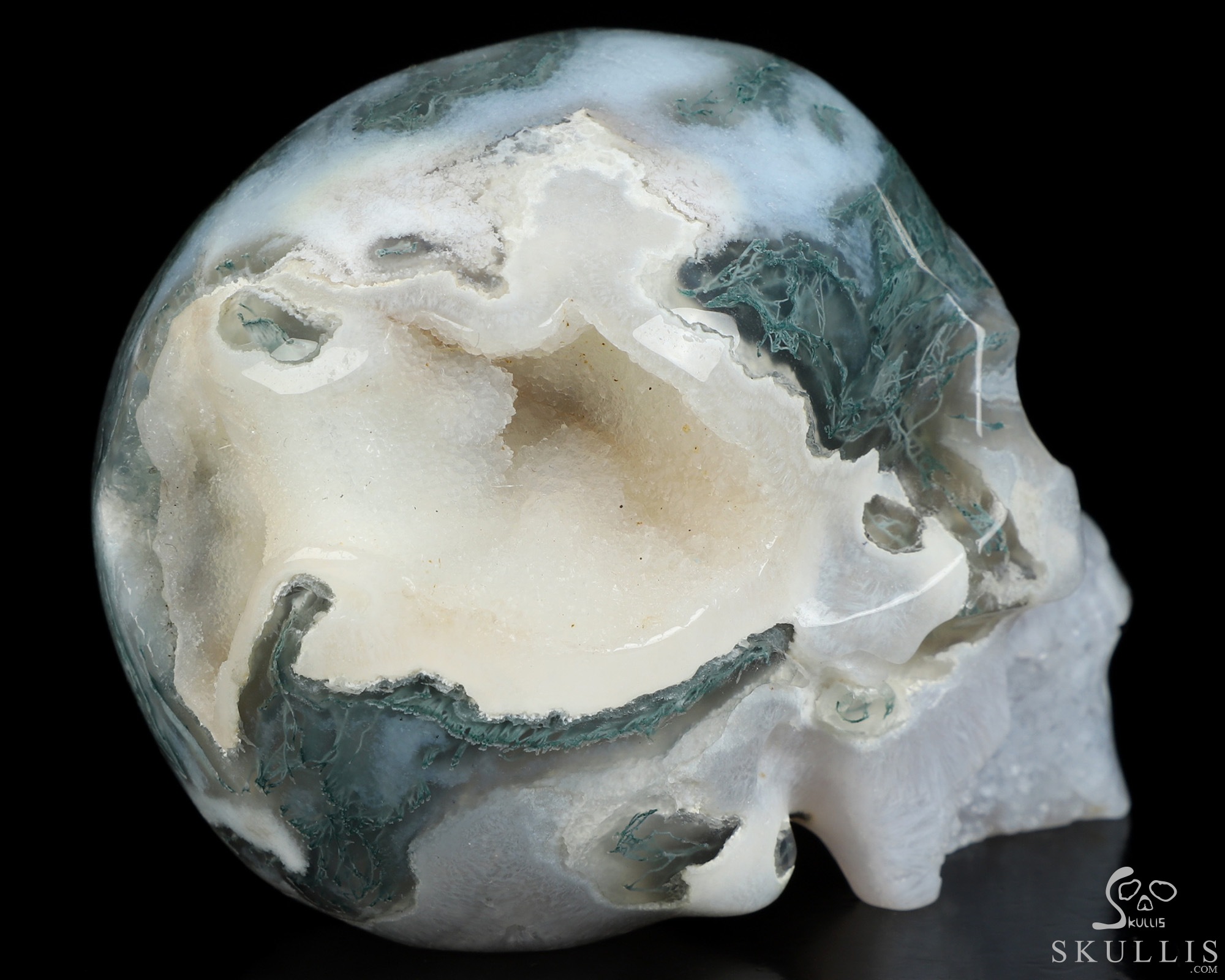 3.5" Green Moss Agate Geode Hand Carved Crystal Skull, Realistic, Crystal Healing 3.5" Green Moss Agate Geode Hand Carved Crystal Skull, Realistic, Crystal Healing
