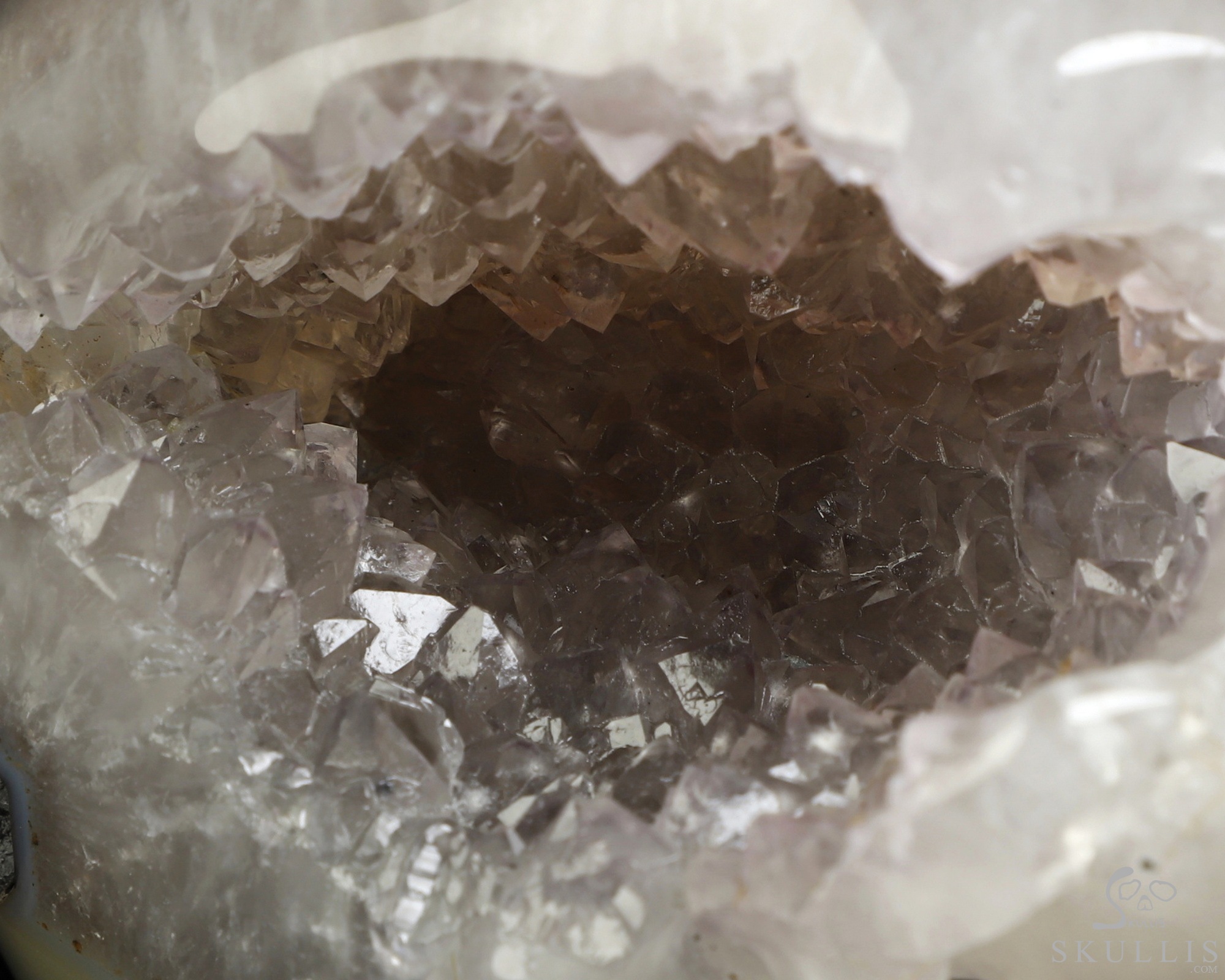 4.6" Premium Brazilian Agate Geode Hand Carved Crystal Skull, Super Realistic, Crystal Healing 4.6" Premium Brazilian Agate Geode Hand Carved Crystal Skull, Super Realistic, Crystal Healing