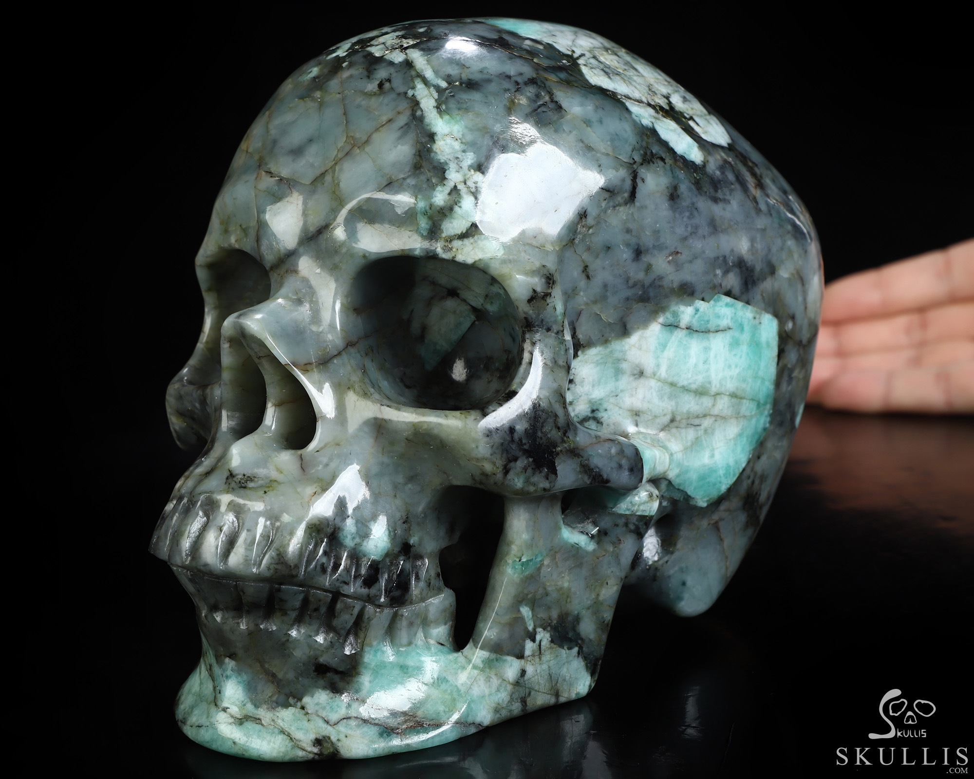 Gemstone Lifesized 6.8" Emerald Hand Carved Crystal Skull, Super Realistic, Crystal Healing Gemstone Lifesized 6.8" Emerald Hand Carved Crystal Skull, Super Realistic, Crystal Healing