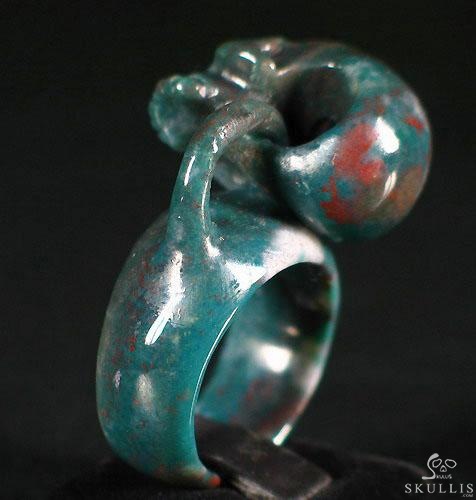 Indian Agate Carved Crystal Skull Ring, Size 9 1/2 Indian Agate Carved Crystal Skull Ring, Size 9 1/2