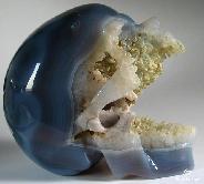 7.9" GEODE Agate Carved Crystal Screaming Skull