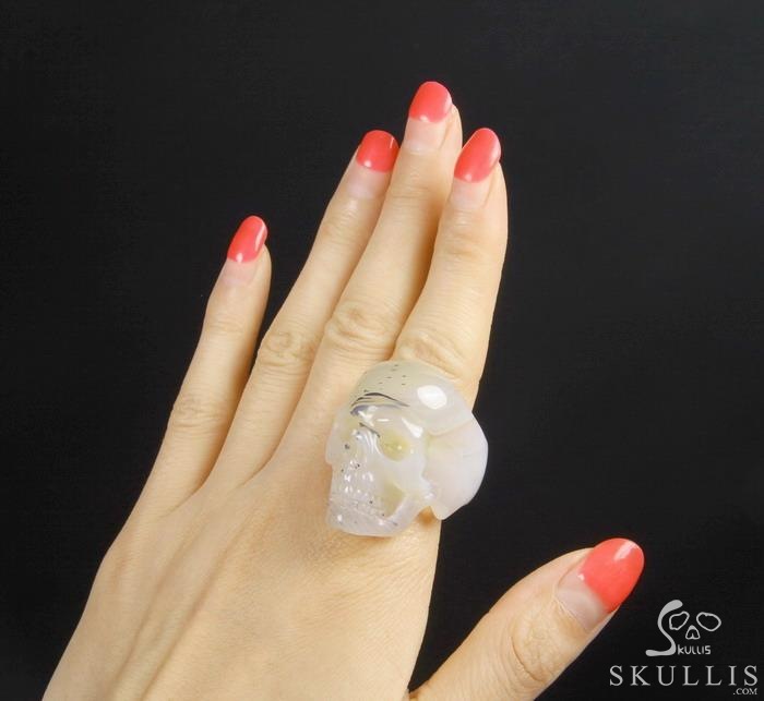 The Poetic Dreamer - US size 10 Agate Hand Carved Crystal Skull Ring, Crystal Healing Skull Jewelry, for Women & Men The Poetic Dreamer - US size 10 Agate Hand Carved Crystal Skull Ring, Crystal Healing Skull Jewelry, for Women & Men