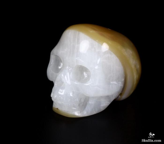 0.7" Pearl Carved Crystal Skull 0.7" Pearl Carved Crystal Skull