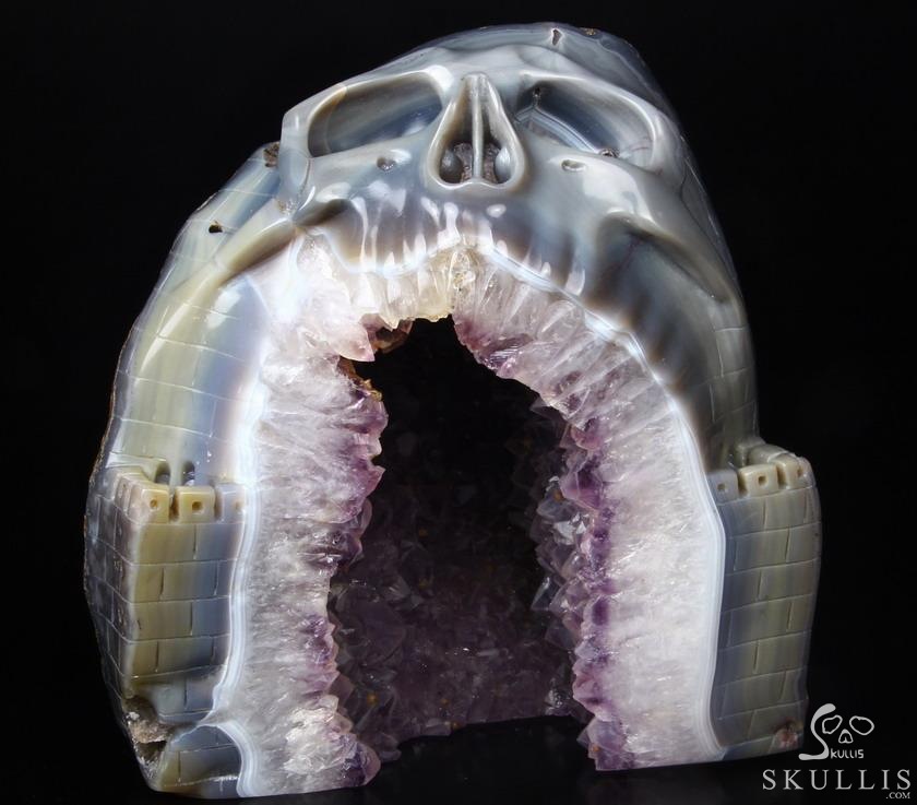 Giant 6.5" Agate Geode Carved Crystal Skull & Castle Giant 6.5" Agate Geode Carved Crystal Skull & Castle