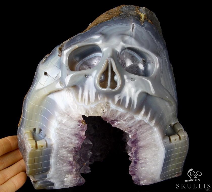 Giant 6.5" Agate Geode Carved Crystal Skull & Castle Giant 6.5" Agate Geode Carved Crystal Skull & Castle