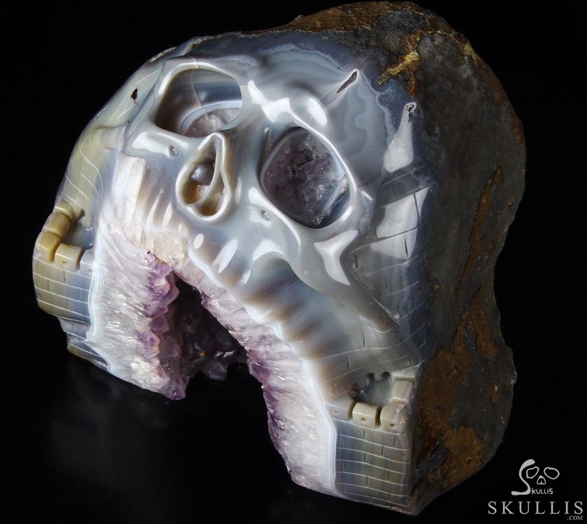 Giant 6.5" Agate Geode Carved Crystal Skull & Castle Giant 6.5" Agate Geode Carved Crystal Skull & Castle