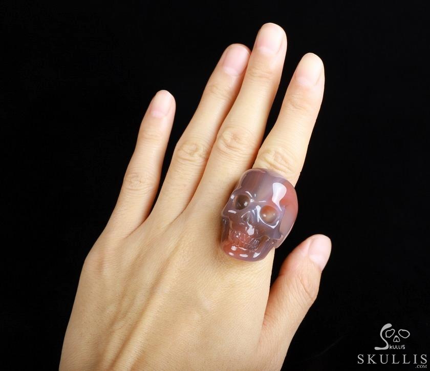 The Poetic Dreamer - US size 8 Mozambique Agate Hand Carved Crystal Skull Ring, Crystal Healing Skull Jewelry, for Women & Men The Poetic Dreamer - US size 8 Mozambique Agate Hand Carved Crystal Skull Ring, Crystal Healing Skull Jewelry, for Women & Men