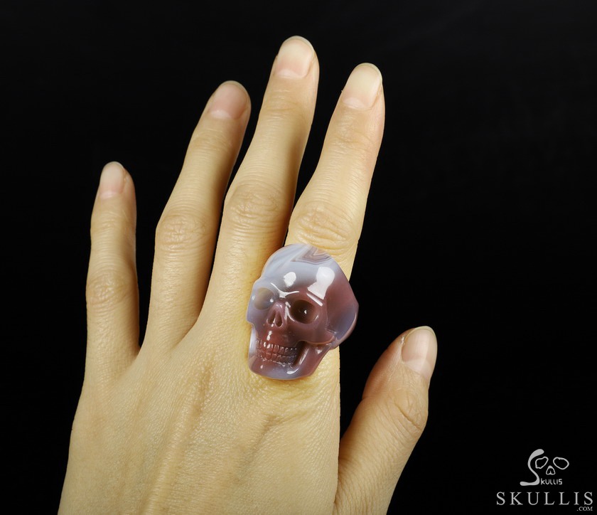 The Poetic Dreamer - US size 9 Mozambique Agate Hand Carved Crystal Skull Ring, Crystal Healing Skull Jewelry, for Women & Men The Poetic Dreamer - US size 9 Mozambique Agate Hand Carved Crystal Skull Ring, Crystal Healing Skull Jewelry, for Women & Men