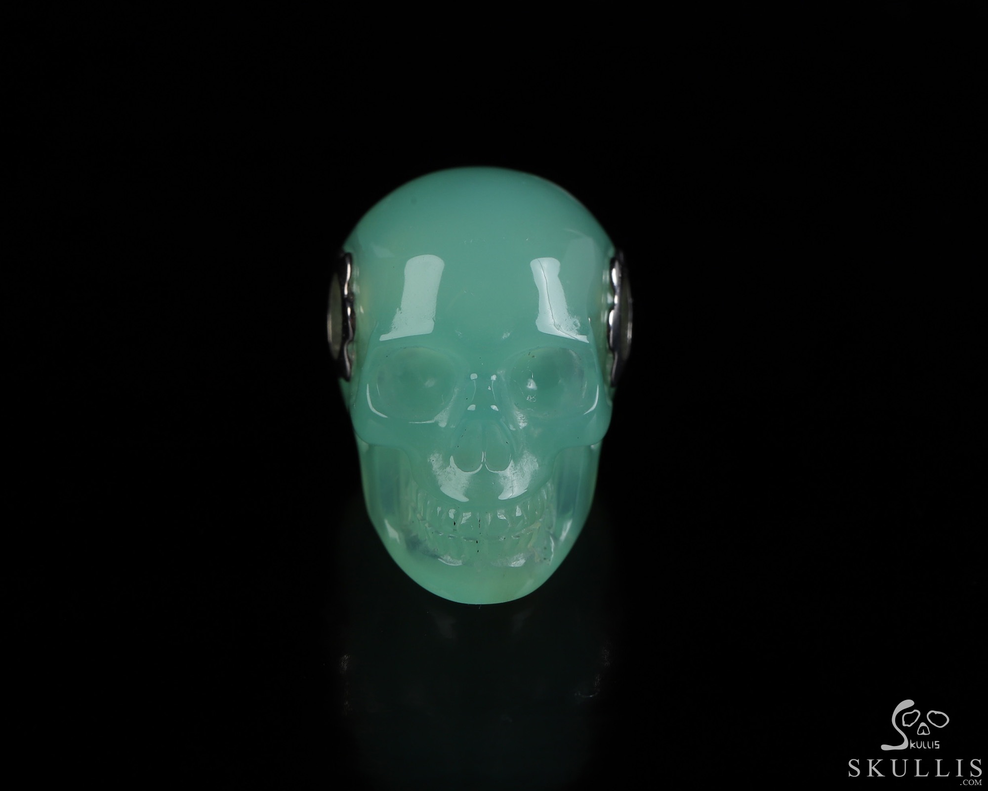 Necklace of 0.7" Chrysoprase Hand Carved Crystal Skull Pendant, Skull Jewelry Necklace of 0.7" Chrysoprase Hand Carved Crystal Skull Pendant, Skull Jewelry