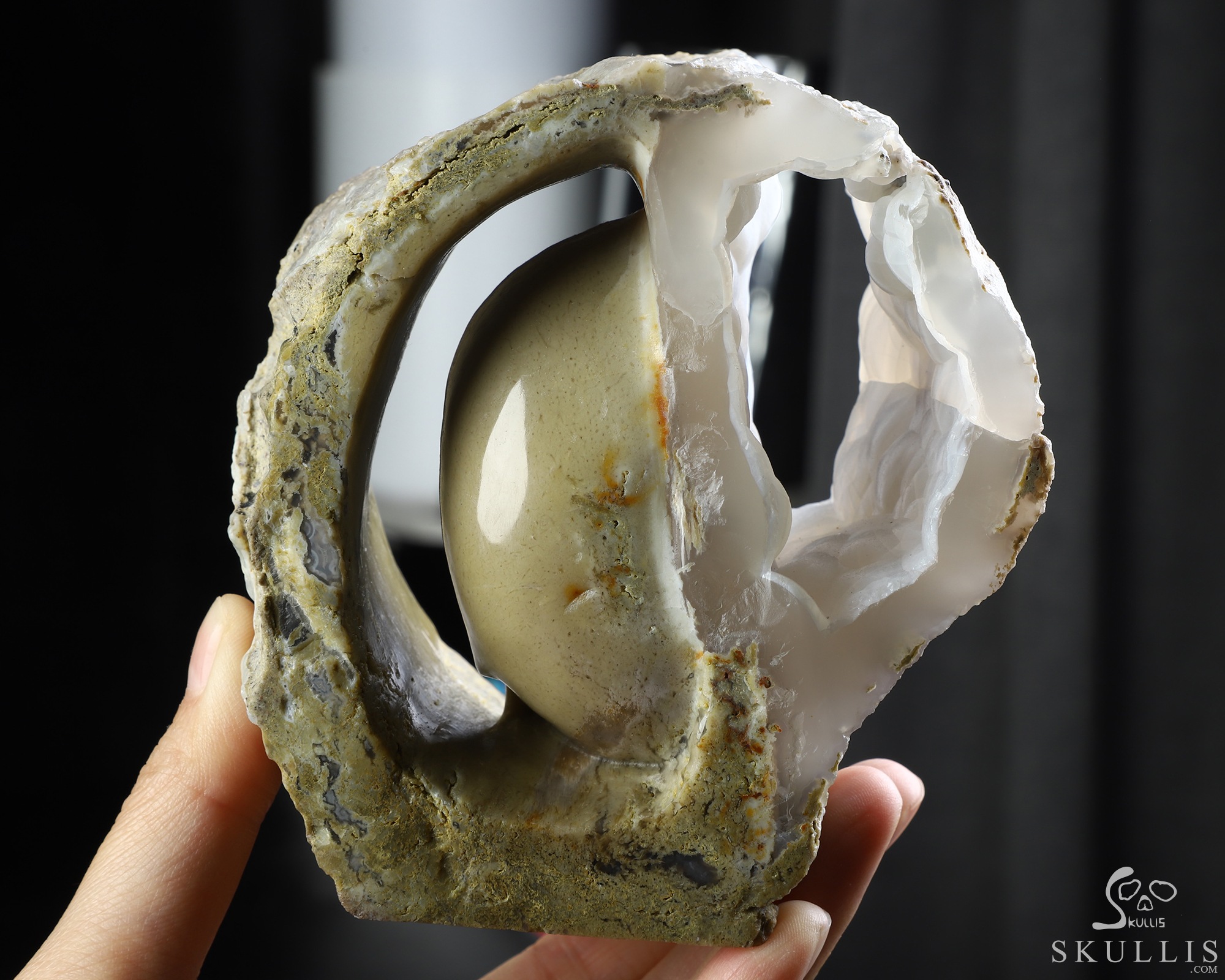 4.3" Agate Hand Carved Crystal Skull Fine Art Sculpture, Crystal Healing 4.3" Agate Hand Carved Crystal Skull Fine Art Sculpture, Crystal Healing