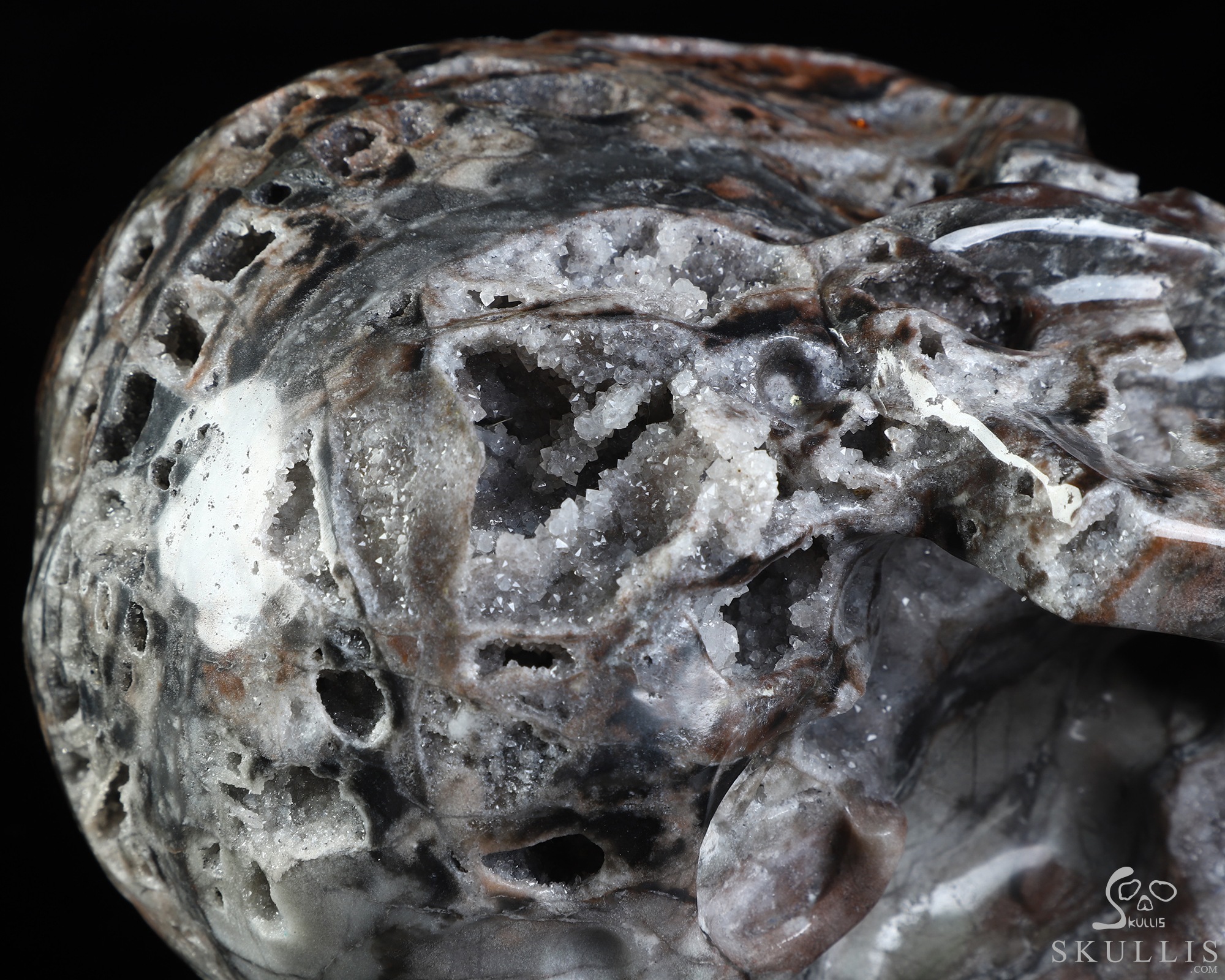 Lifesized 6.8" Geode fluorite Hand Carved Crystal Skull, Super Realistic, Crystal Healing Lifesized 6.8" Geode fluorite Hand Carved Crystal Skull, Super Realistic, Crystal Healing