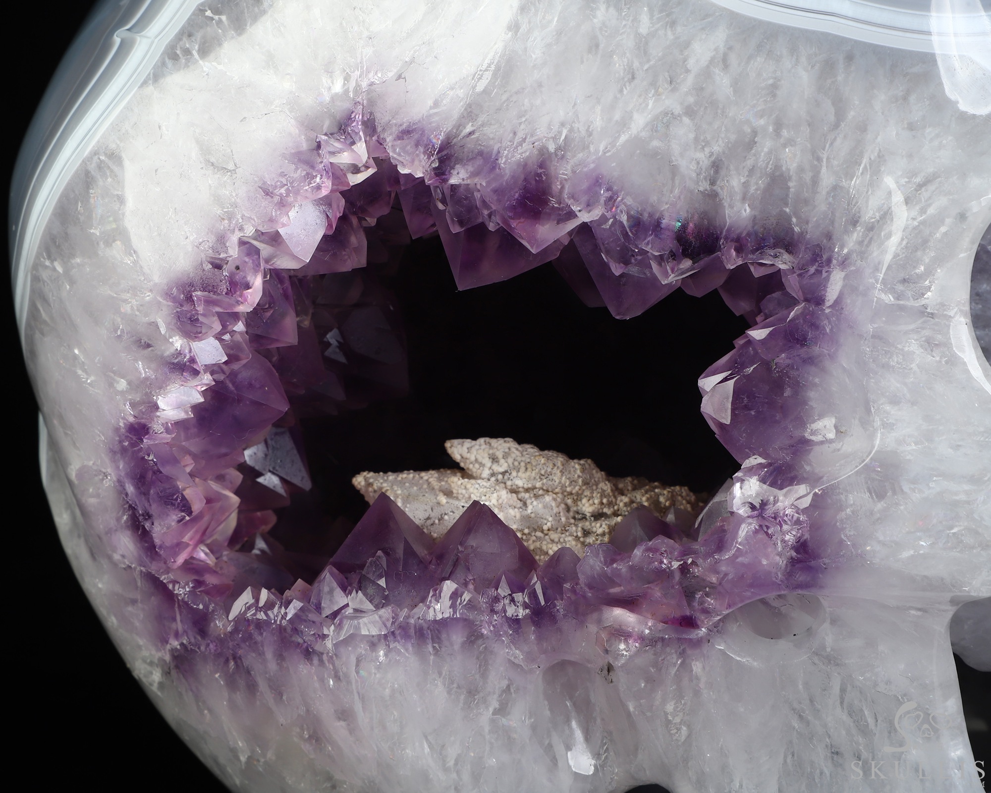 Lifesized 8.3" Agate Amethyst Geode Hand Carved Crystal Skull, Super Realistic, Crystal Healing Lifesized 8.3" Agate Amethyst Geode Hand Carved Crystal Skull, Super Realistic, Crystal Healing