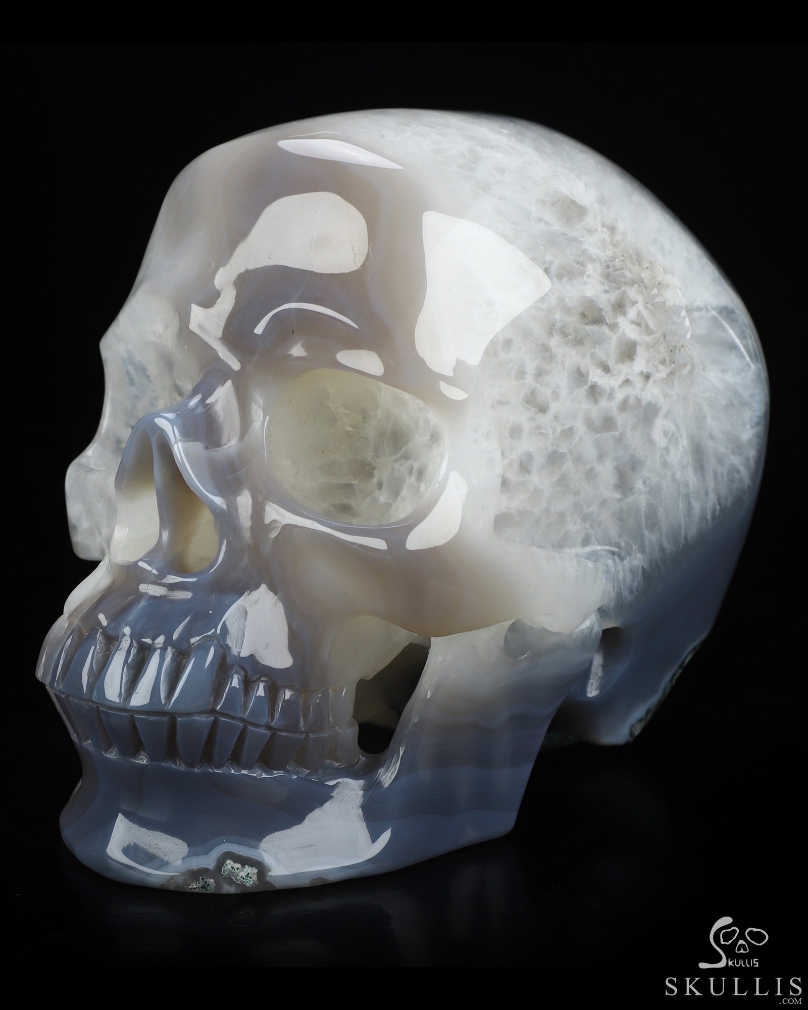 Lifesized 6.5" Agate Geode Hand Carved Crystal Skull, Super Realistic, Crystal Healing Lifesized 6.5" Agate Geode Hand Carved Crystal Skull, Super Realistic, Crystal Healing