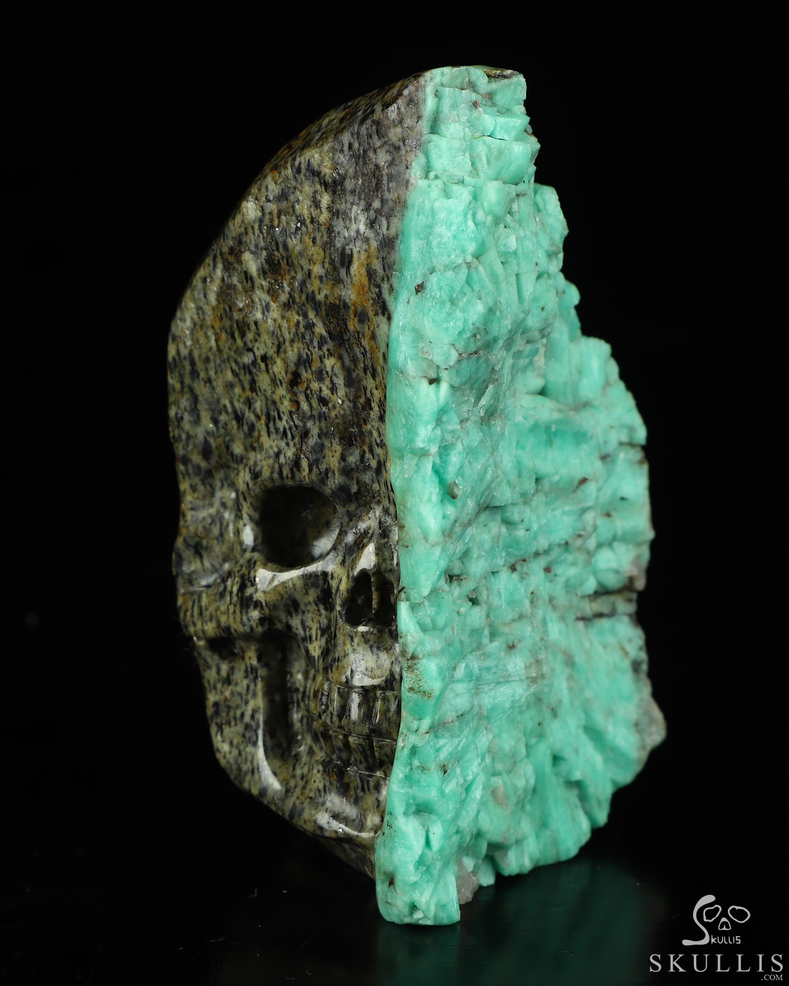 Gemstone 3.5" Emerald Hand Carved Crystal Skull Fine Art Sculpture, Crystal Healing Gemstone 3.5" Emerald Hand Carved Crystal Skull Fine Art Sculpture, Crystal Healing