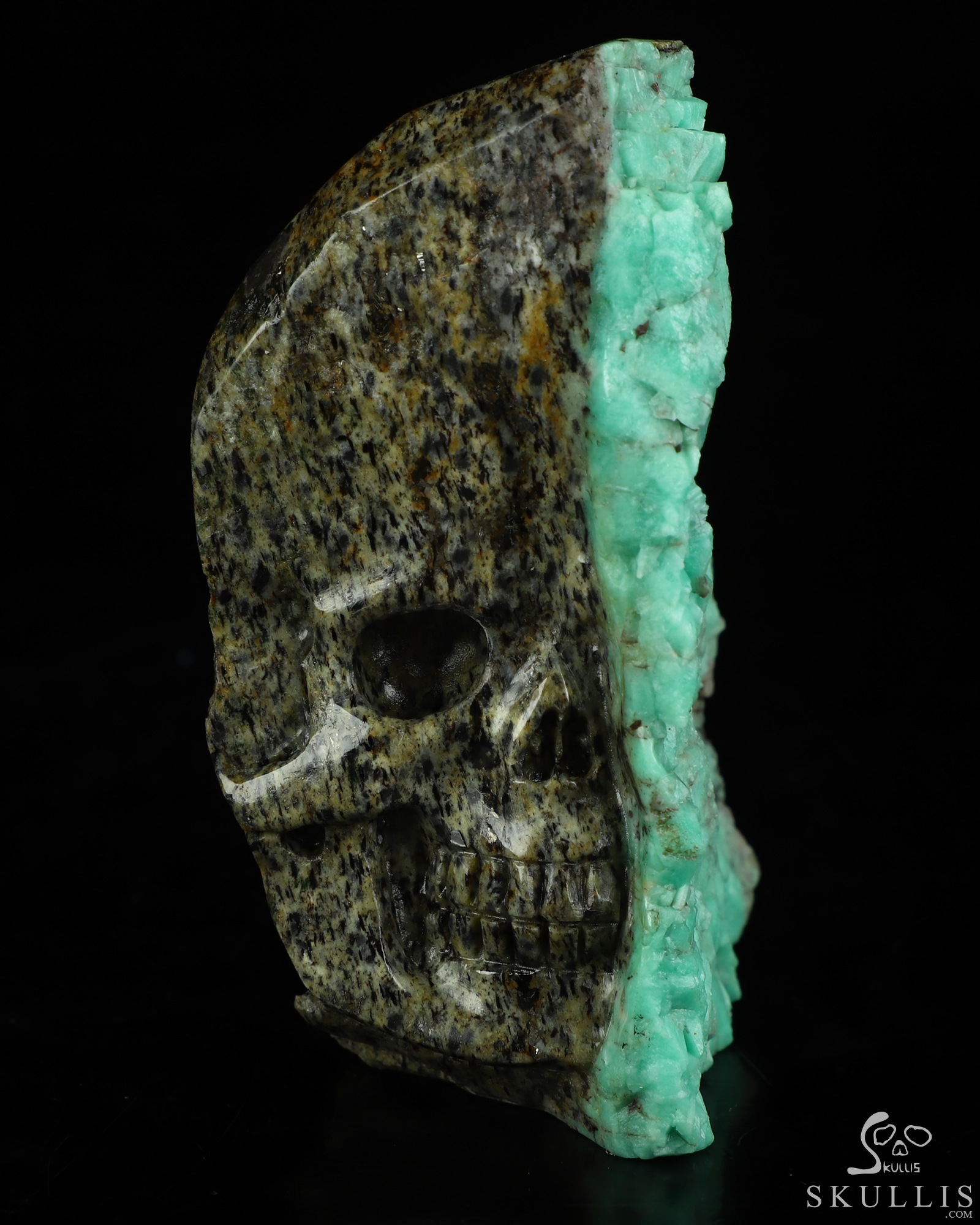 Gemstone 3.5" Emerald Hand Carved Crystal Skull Fine Art Sculpture, Crystal Healing Gemstone 3.5" Emerald Hand Carved Crystal Skull Fine Art Sculpture, Crystal Healing