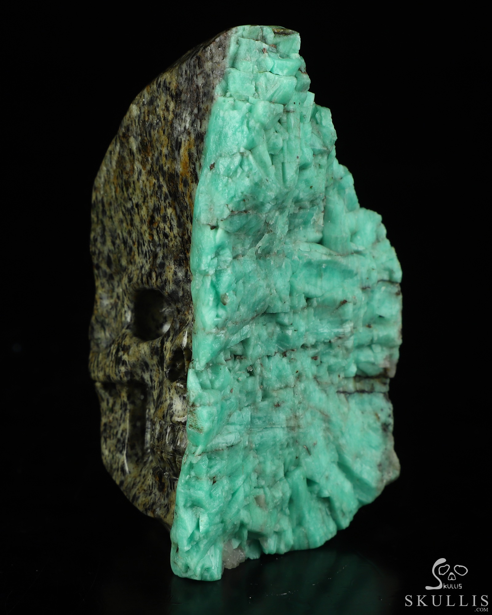 Gemstone 3.5" Emerald Hand Carved Crystal Skull Fine Art Sculpture, Crystal Healing Gemstone 3.5" Emerald Hand Carved Crystal Skull Fine Art Sculpture, Crystal Healing