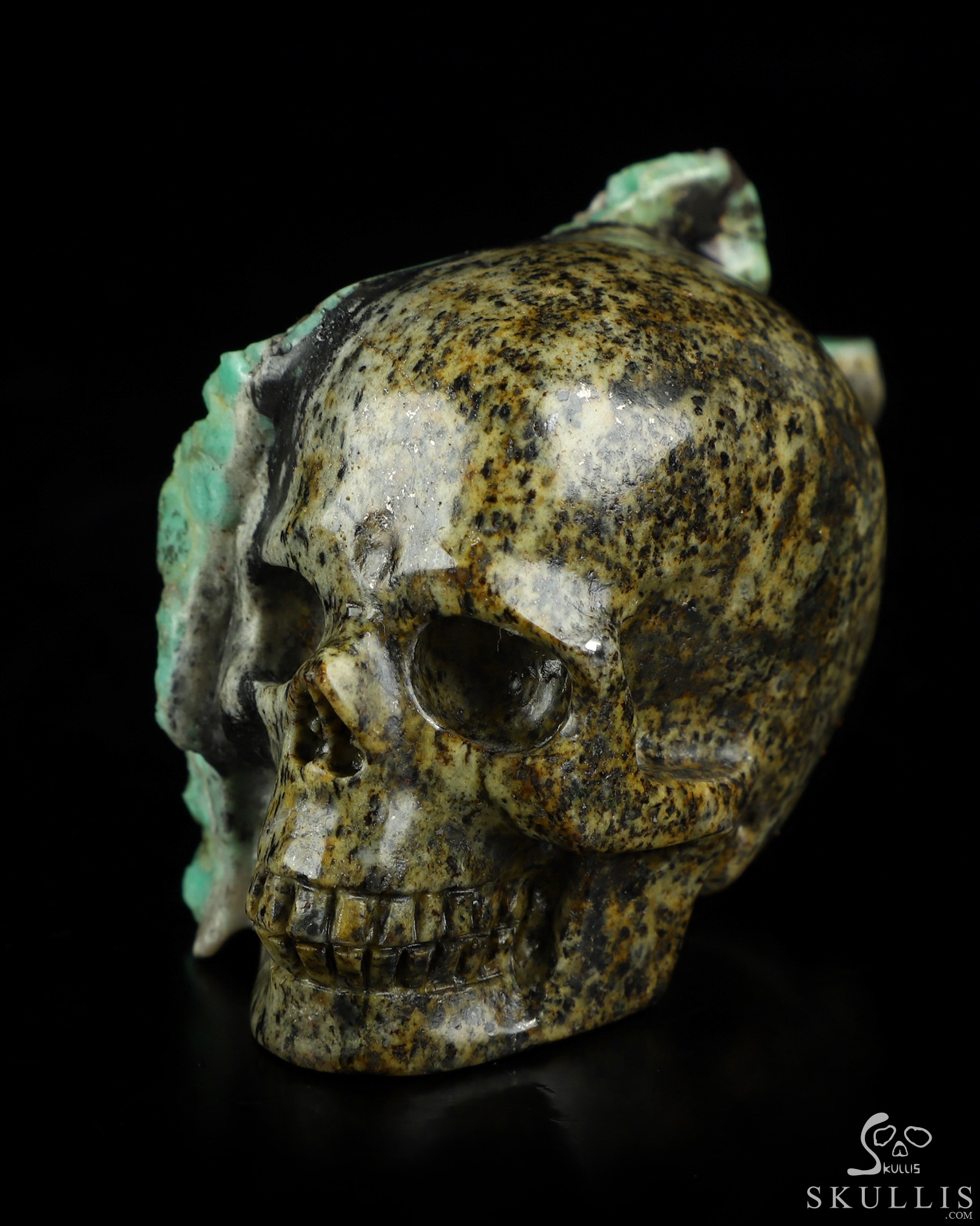 Gemstone 3.5" Emerald Hand Carved Crystal Skull Fine Art Sculpture, Crystal Healing Gemstone 3.5" Emerald Hand Carved Crystal Skull Fine Art Sculpture, Crystal Healing