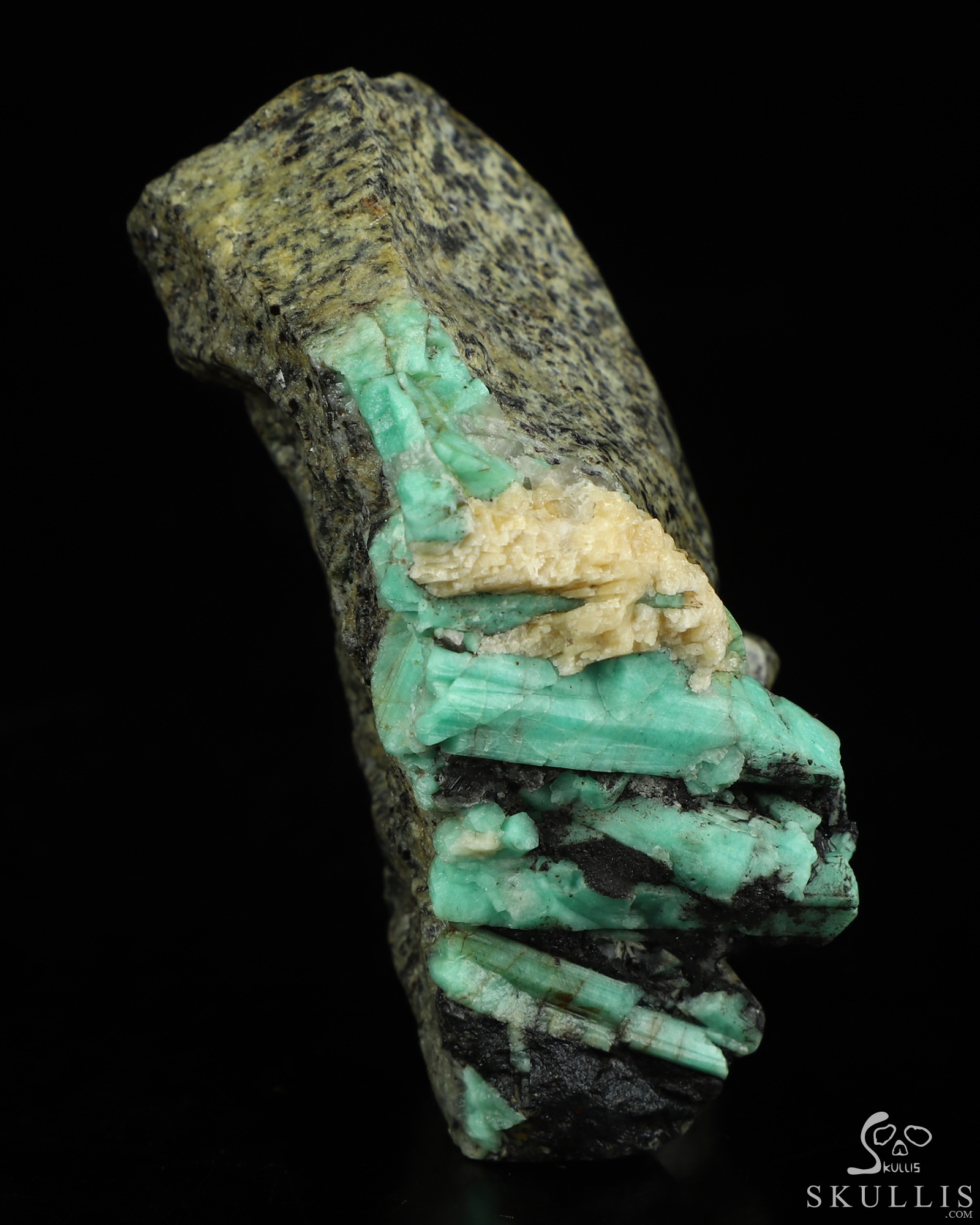 Gemstone 3.0" Emerald Hand Carved Crystal Skull Fine Art Sculpture, Crystal Healing Gemstone 3.0" Emerald Hand Carved Crystal Skull Fine Art Sculpture, Crystal Healing