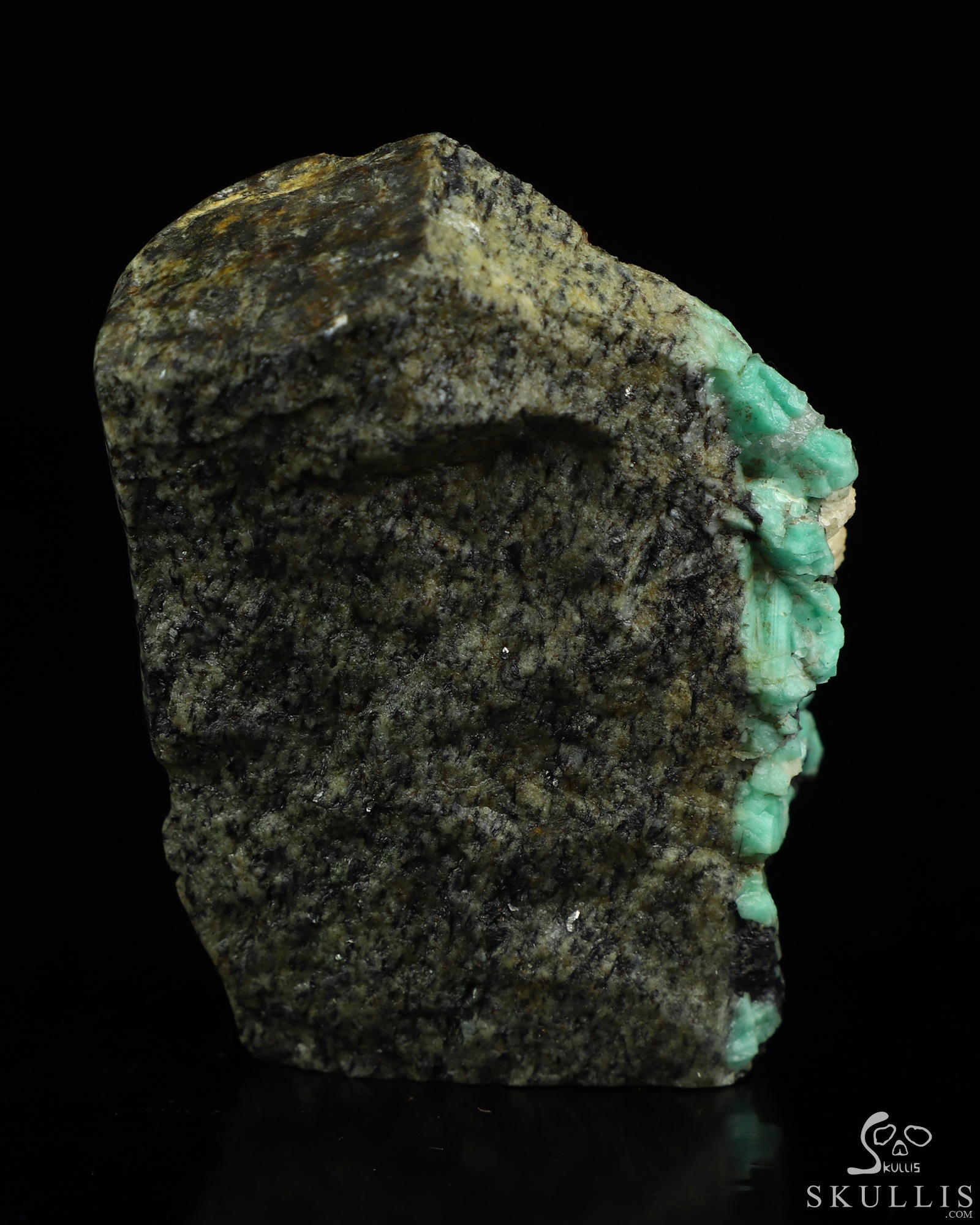 Gemstone 3.0" Emerald Hand Carved Crystal Skull Fine Art Sculpture, Crystal Healing Gemstone 3.0" Emerald Hand Carved Crystal Skull Fine Art Sculpture, Crystal Healing