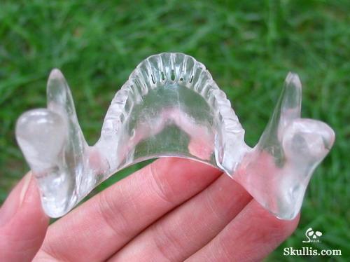 5.2" Quartz Rock Crystal Carved Crystal Skull, Detachable 5.2" Quartz Rock Crystal Carved Crystal Skull, Detachable