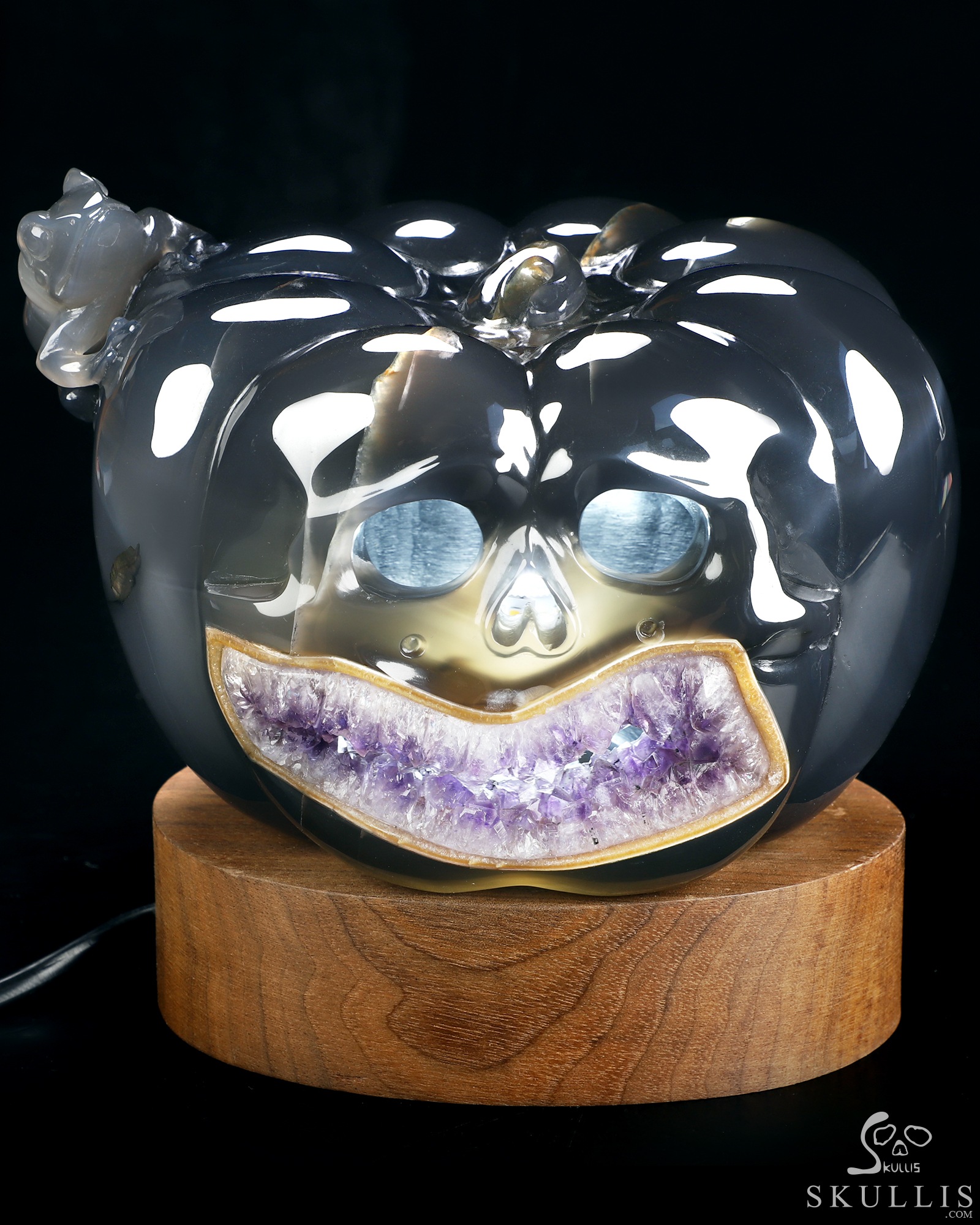 A Strange Little Harvest - 6.3" Agate Amethyst Geode Hand Carved Jack-O'-Lantern Pumpkin & Toad Crystal Skull Sculpture, Crystal Healing A Strange Little Harvest - 6.3" Agate Amethyst Geode Hand Carved Jack-O'-Lantern Pumpkin & Toad Crystal Skull Sculpture, Crystal Healing