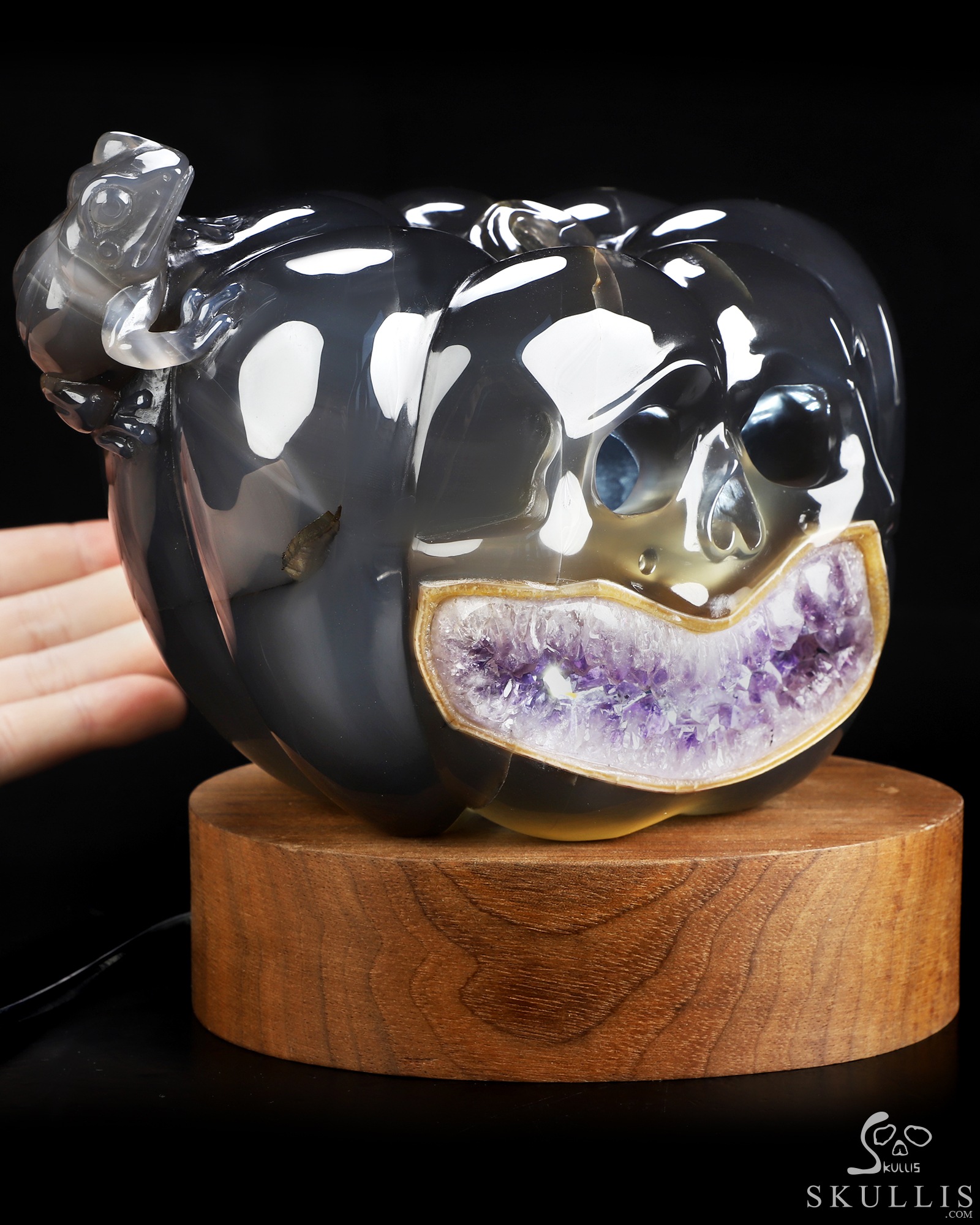 A Strange Little Harvest - 6.3" Agate Amethyst Geode Hand Carved Jack-O'-Lantern Pumpkin & Toad Crystal Skull Sculpture, Crystal Healing A Strange Little Harvest - 6.3" Agate Amethyst Geode Hand Carved Jack-O'-Lantern Pumpkin & Toad Crystal Skull Sculpture, Crystal Healing
