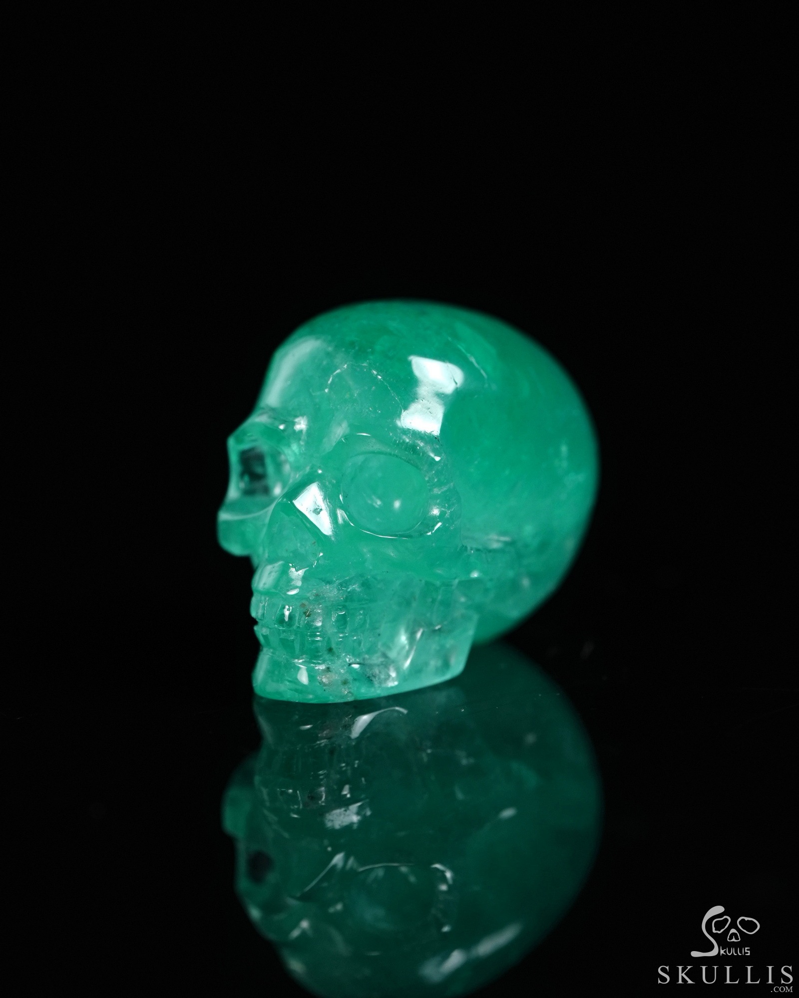 Gemstone 0.7" Emerald Hand Carved Crystal Skull, Realistic, Crystal Healing Gemstone 0.7" Emerald Hand Carved Crystal Skull, Realistic, Crystal Healing