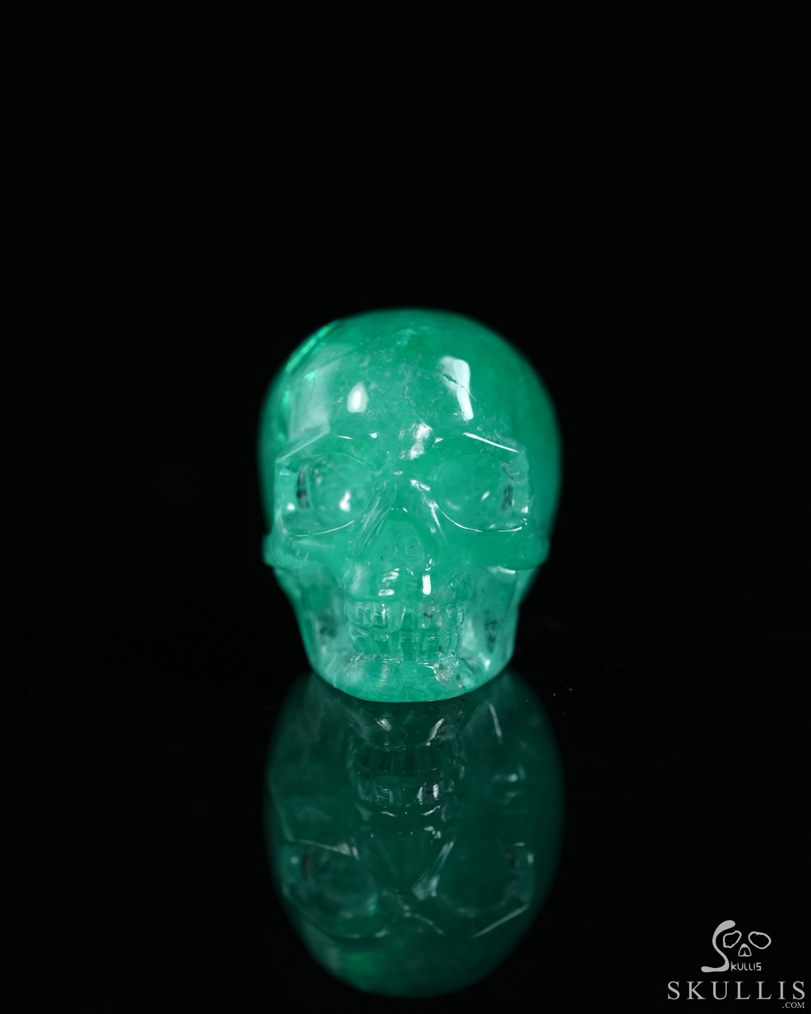 Gemstone 0.7" Emerald Hand Carved Crystal Skull, Realistic, Crystal Healing Gemstone 0.7" Emerald Hand Carved Crystal Skull, Realistic, Crystal Healing