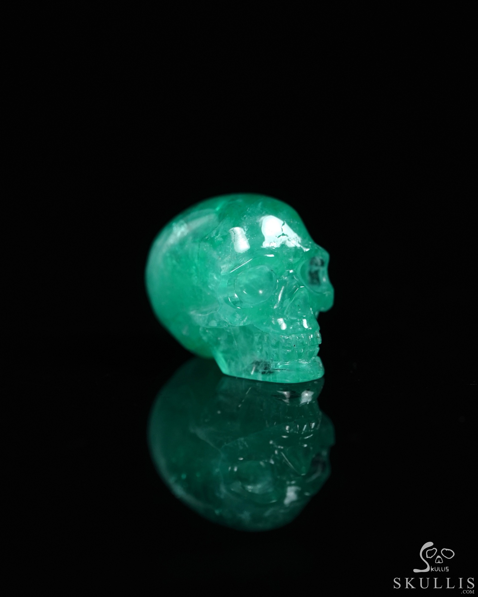 Gemstone 0.7" Emerald Hand Carved Crystal Skull, Realistic, Crystal Healing Gemstone 0.7" Emerald Hand Carved Crystal Skull, Realistic, Crystal Healing