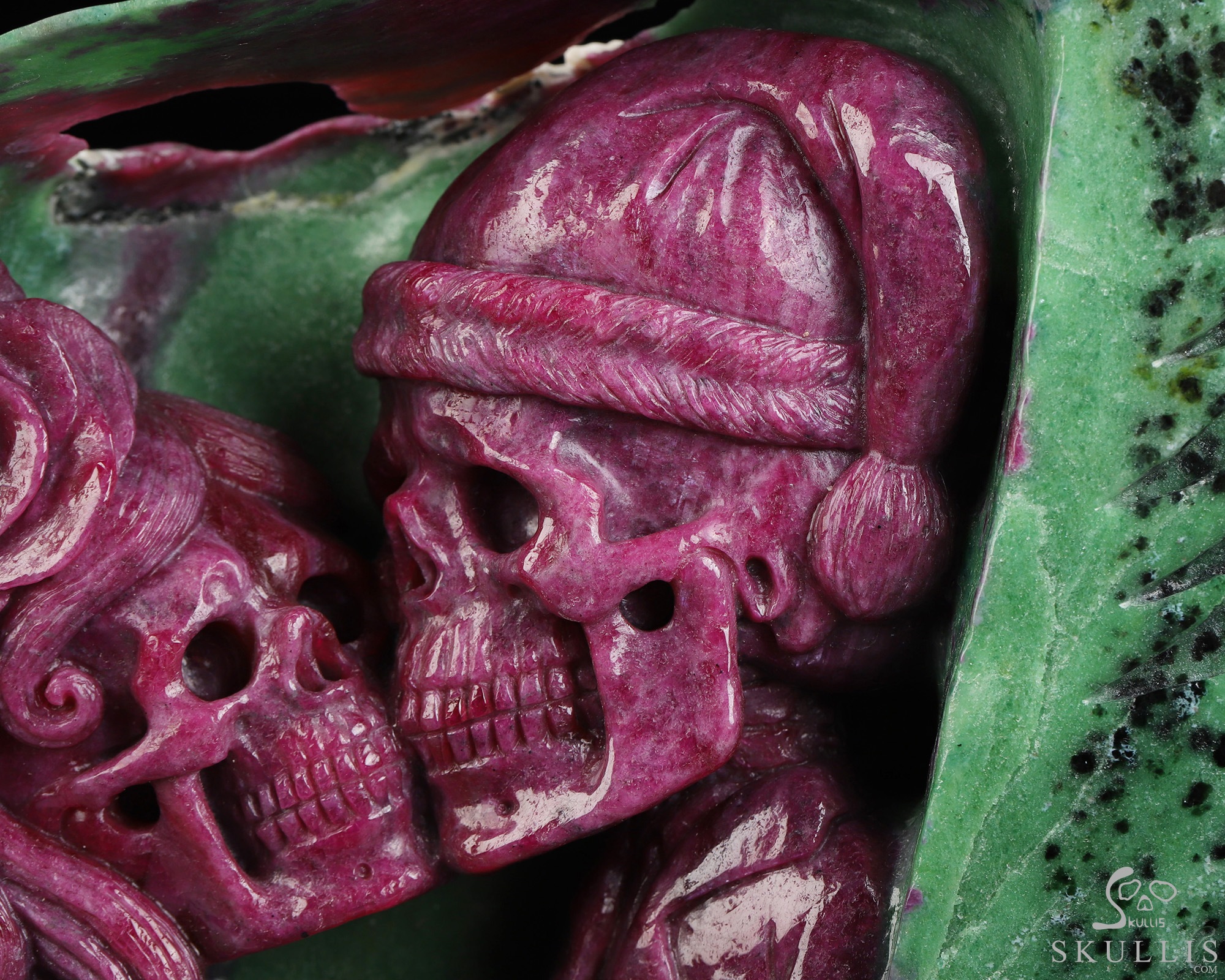 Ruby Amour Xmas! 8.3" Ruby Zoisite Hand Carved Crystal Skull Fine Art Sculpture, Crystal Healing Ruby Amour Xmas! 8.3" Ruby Zoisite Hand Carved Crystal Skull Fine Art Sculpture, Crystal Healing