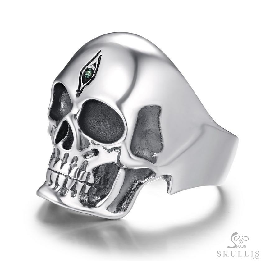 925 Sterling Silver Carved Crystal Skull with Tsavorite Eyes Ring, Skull Jewelry 925 Sterling Silver Carved Crystal Skull with Tsavorite Eyes Ring, Skull Jewelry