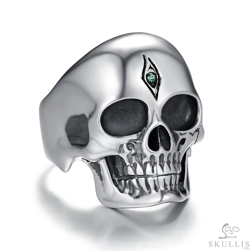 925 Sterling Silver Carved Crystal Skull with Tsavorite Eyes Ring, Skull Jewelry 925 Sterling Silver Carved Crystal Skull with Tsavorite Eyes Ring, Skull Jewelry