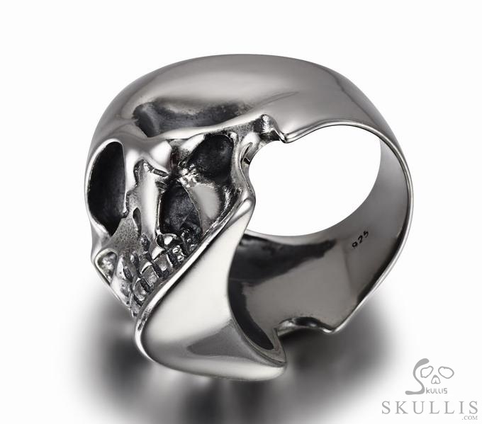 The Master - Oxidized & 925 Sterling Silver Skull Ring The Master - Oxidized & 925 Sterling Silver Skull Ring