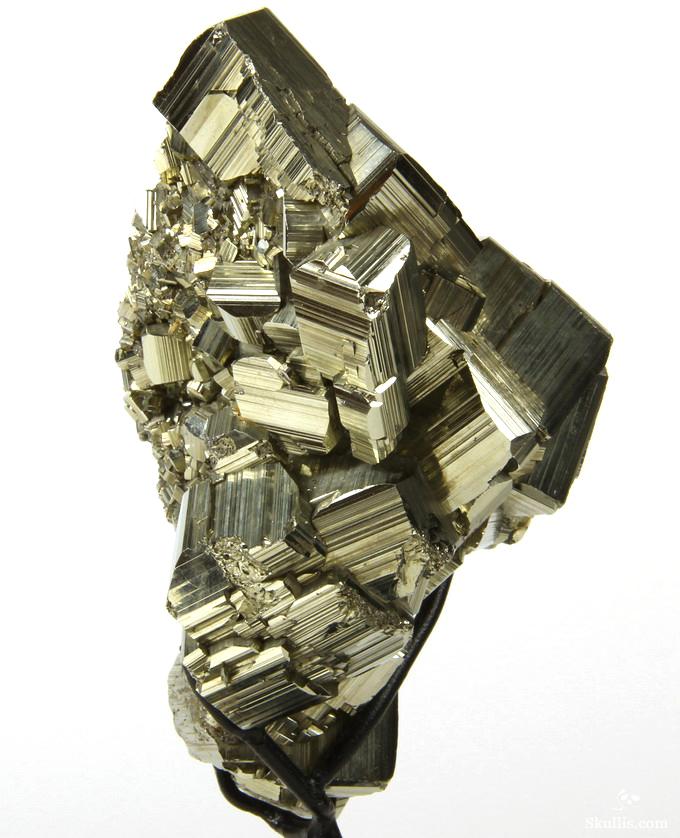 July 13, 2014 ACSAD (A Crystal Skull a Day) - Essence of Fire - Pyrite Crystal Cluster Carved Crystal Skull Sculpture with Stand July 13, 2014 ACSAD (A Crystal Skull a Day) - Essence of Fire - Pyrite Crystal Cluster Carved Crystal Skull Sculpture with Stand