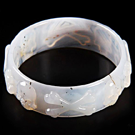 Agate Carved Crystal Skull Bracelet