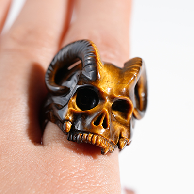 US Size 8# iger's Eye Hand Carved Horned Crystal Skull Ring, Skull Jewelry