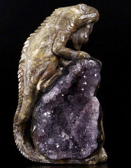 Stunning Unique Amethyst Geode Huge 7.3" Dinosaur Egg Agate Carved Carved Crystal Lizard Sculpture