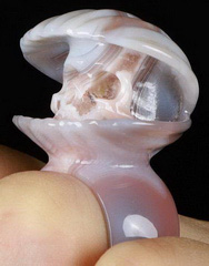 Ring Inside Diameter8,5(19 mm) Mozambique Agate Carved Crystal Skull Ring, Crystal Healing