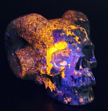 AMAZING FLASH 5.3" Syenite with Sodalite Carved Crystal Horned Skull, Crystal Healing