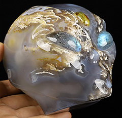 4.2" Agate Crystal Skull Companion with Labradorite Eyes， Star Being Female Alien, Amber、Labradorite Eyes