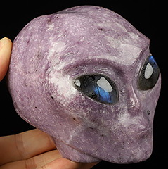 4.1" Lepidolite Carved Crystal Skull Companion with Labradorite Eyes， Star Being Female Alien